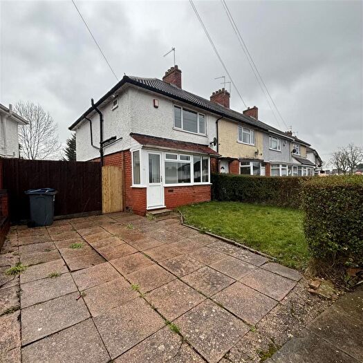 3 Bedroom End Of Terrace House To Rent In Beauchamp Road, Billesley, Birmingham, B13