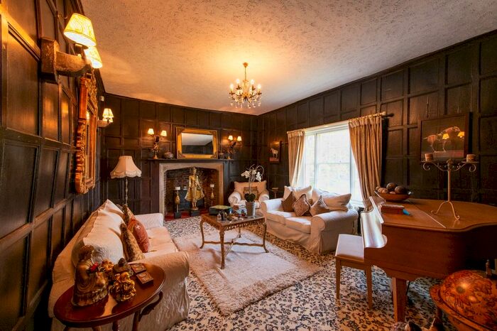 7 Bedroom Detached House For Sale In Catsfield, Battle, TN33