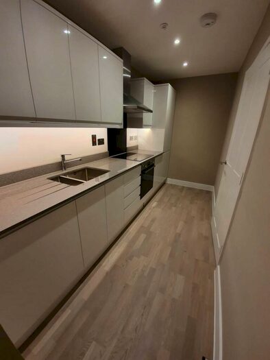 Flat To Rent In Town Centre, Southend, SS1