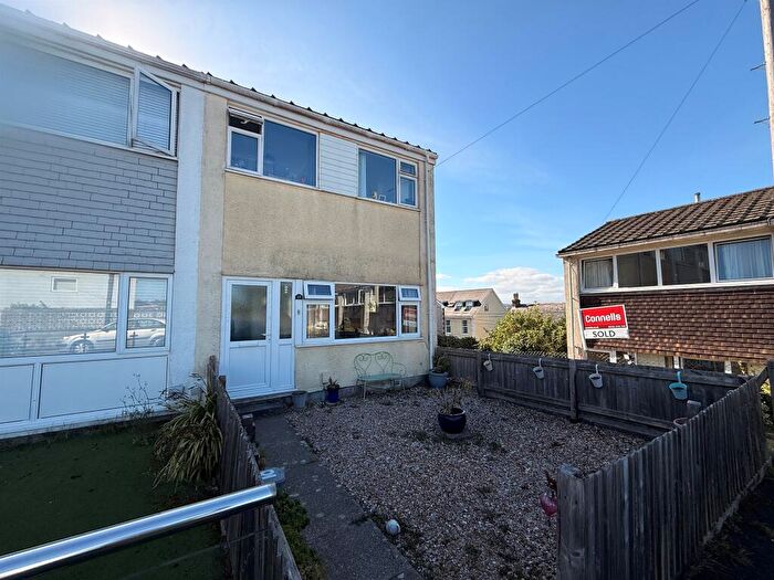 3 Bedroom End Of Terrace House For Sale In Kennel Hill Close, Plymouth, PL7