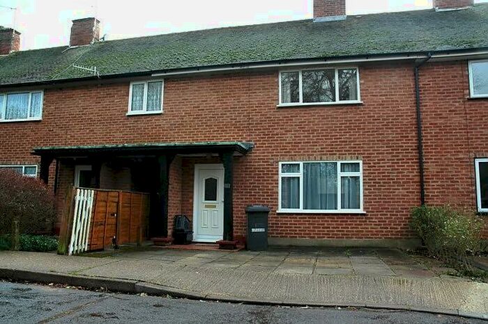 2 Bedroom House To Rent In Bedroom Property In Godalming, GU7
