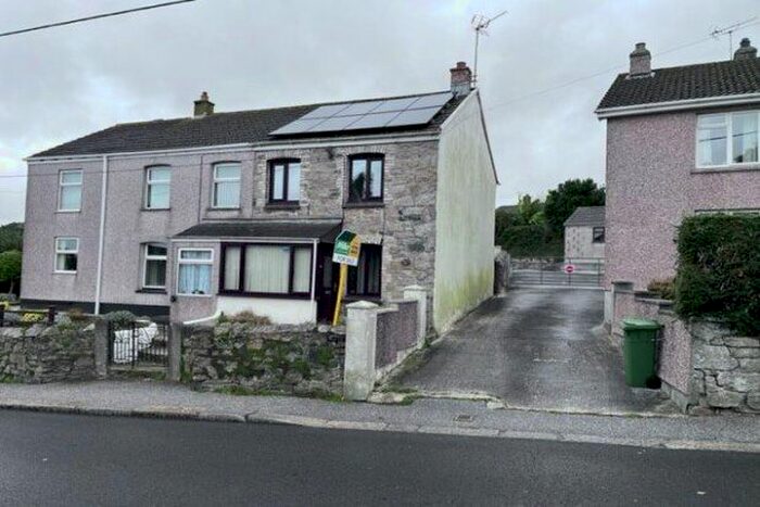 2 Bedroom Property To Rent In Tregonissey Road, St. Austell, PL25