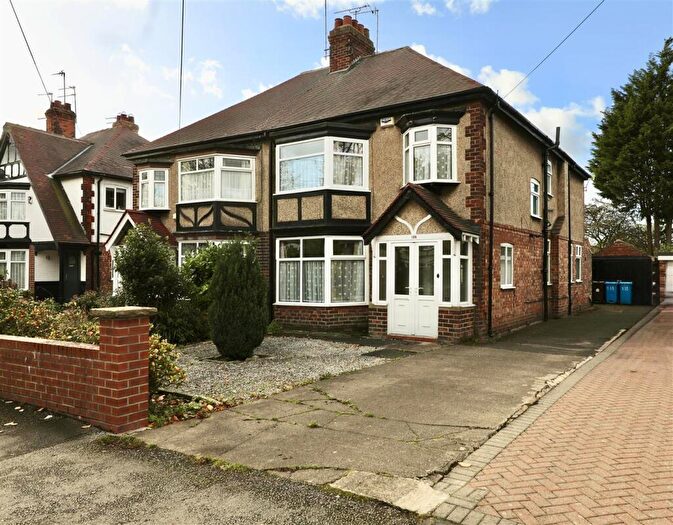 4 Bedroom Semi Detached House For Sale In Fairfax Avenue, Hull, HU5