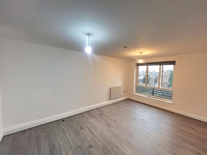 2 Bedroom Flat To Rent In Flat, Washbourne Court, Acton Close, London, N9