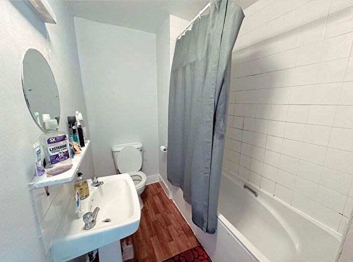 5 Bedroom Property To Rent In Bullingdon Road, Oxford, OX4