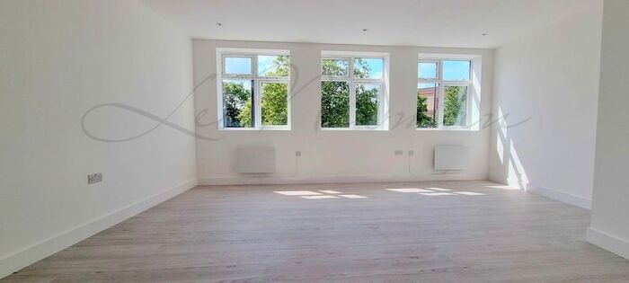 Studio To Rent In Crown Lane, Morden, SM4