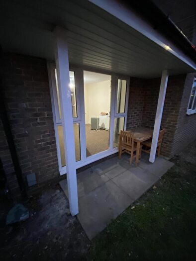1 Bedroom Flat For Sale In Crosskeys Close, London, N9