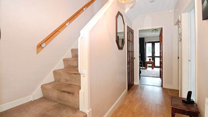 3 Bedroom Semi-Detached Bungalow For Sale In Birch Tree Gardens, Brierley Hill, DY5
