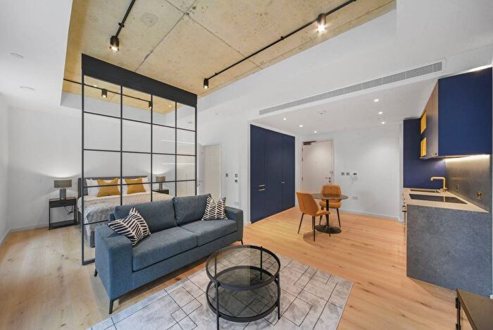 Studio For Sale In Goodluck Hope, Canary Wharf, E14