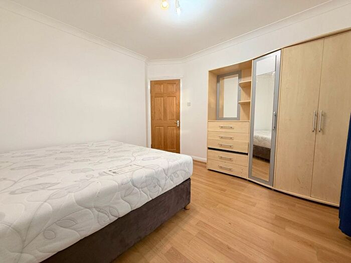 2 Bedroom Maisonette To Rent In Carr Road, Northolt, UB5