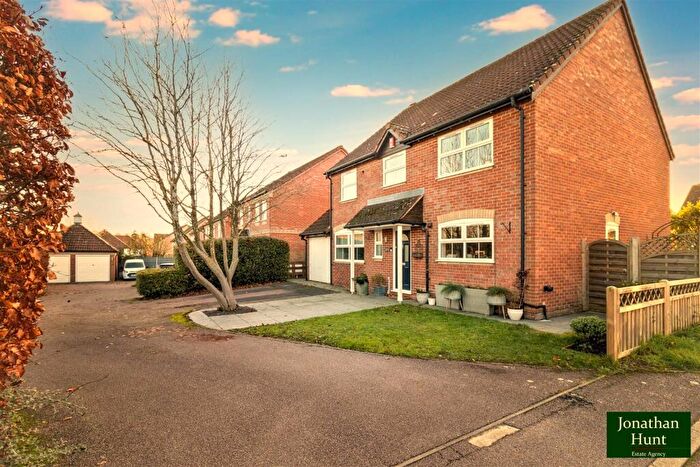 4 Bedroom Detached House For Sale In Knights Close, Buntingford, SG9