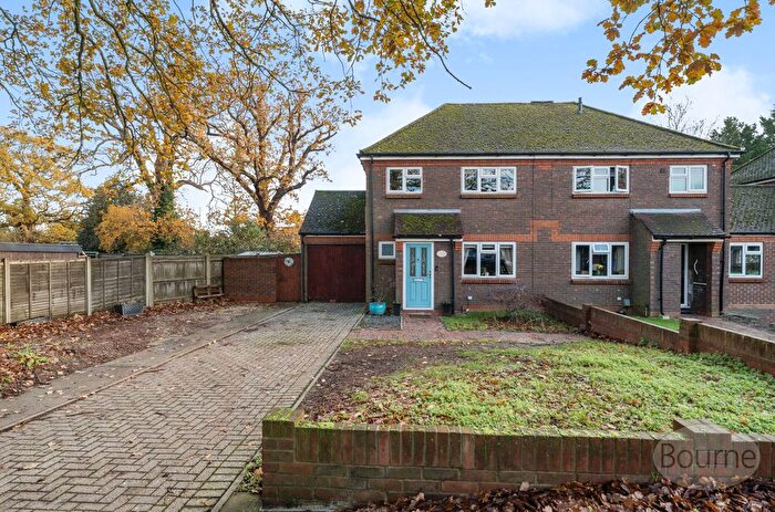 3 Bedroom Semi-Detached House For Sale In Almond Close, Guildford, Surrey, GU1