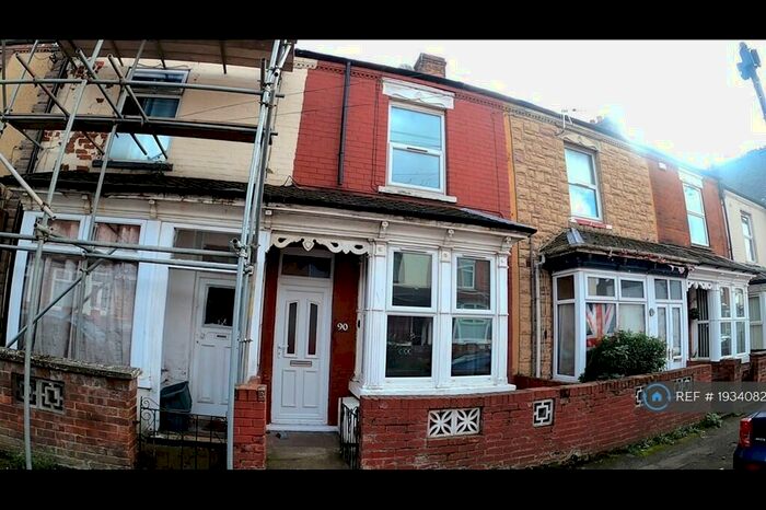 3 Bedroom Terraced House To Rent In Diana Street, Scunthorpe, DN15