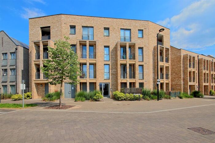 2 Bedroom Flat To Rent In Osprey Drive, Trumpington, Cambridge, CB2