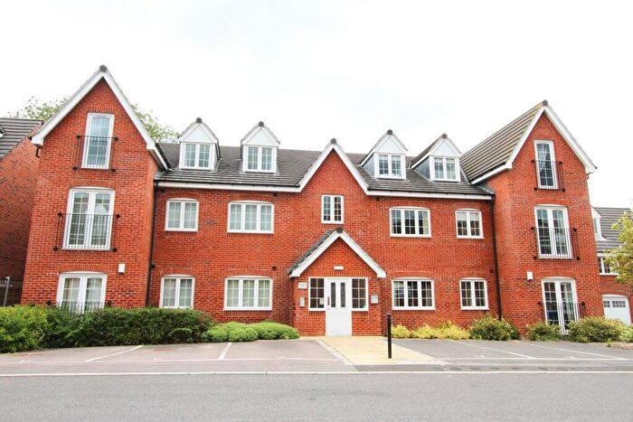 2 Bedroom Apartment To Rent In Princeton House, Old Pheasant Court, Brampton, Chesterfield, S40
