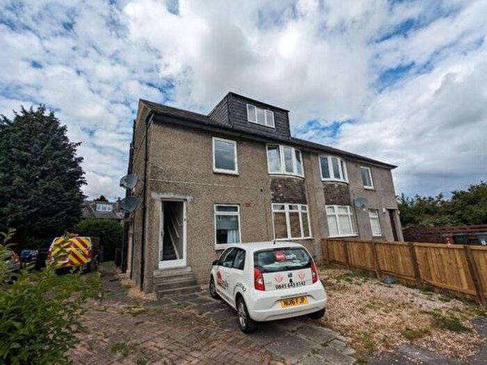 4 Bedroom Maisonette To Rent In Broomburn Grove, Edinburgh, EH12