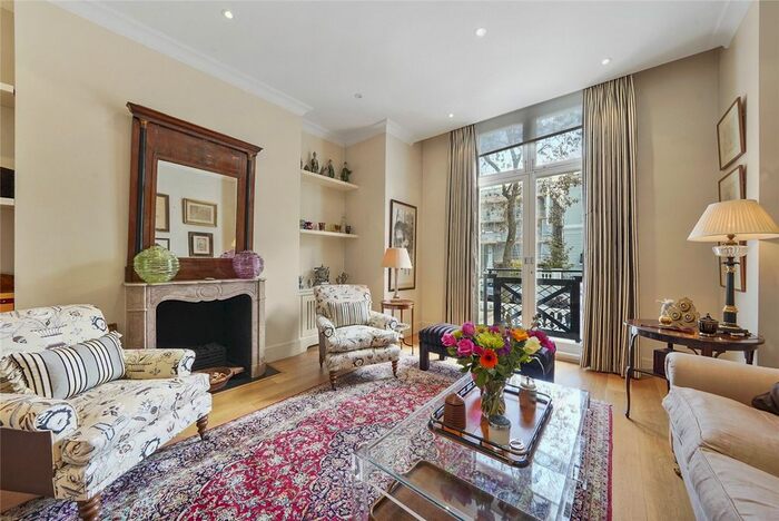 3 Bedroom Flat To Rent In Chepstow Villas, London, W11