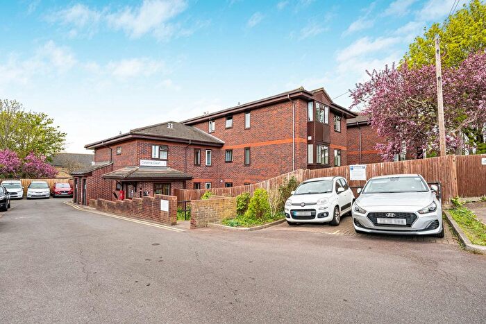 1 Bedroom Flat For Sale In Sunny Bank, London, SE25