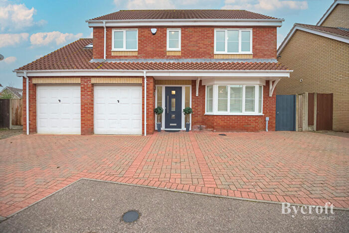 5 Bedroom Detached House For Sale In Mackenzie Close, Gorleston, NR31