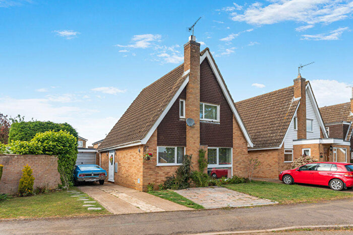 3 Bedroom Detached House For Sale In Elton Road, Banbury, OX16