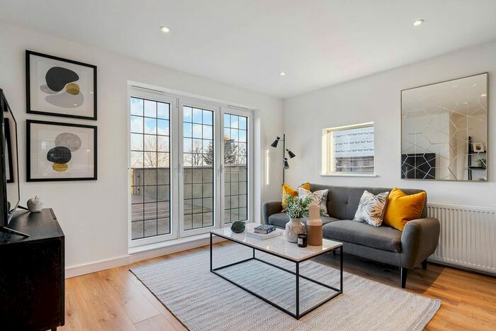 2 Bedroom Flat To Rent In Burnt Oak, Colindale, London, HA8