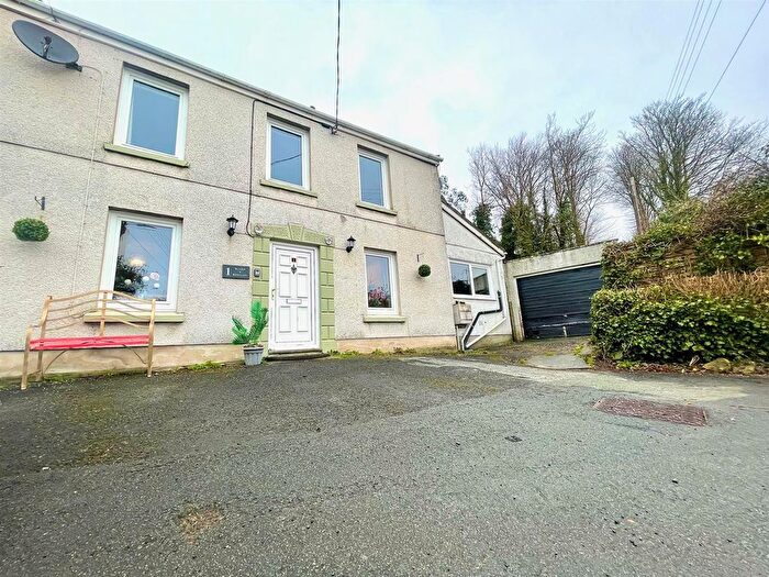 4 Bedroom Semi-Detached House For Sale In Blaen Y Berllan, Graig, Burry Port, SA16