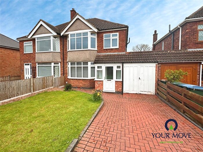 3 Bedroom Semi Detached House For Sale In Fivefield Road, Keresley End, Coventry, West Midlands, CV7