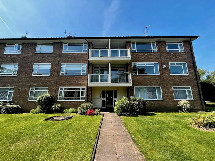 2 Bedroom Flat To Rent In Victoria Court, Oxford Road, Southport, Merseyside., PR8