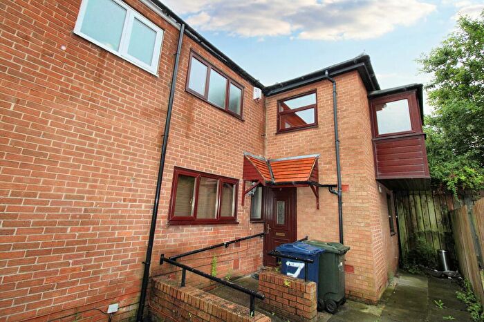 4 Bedroom Terraced House To Rent In St. Oswalds Green, Walker, Newcastle Upon Tyne, Tyne And Wear, NE6