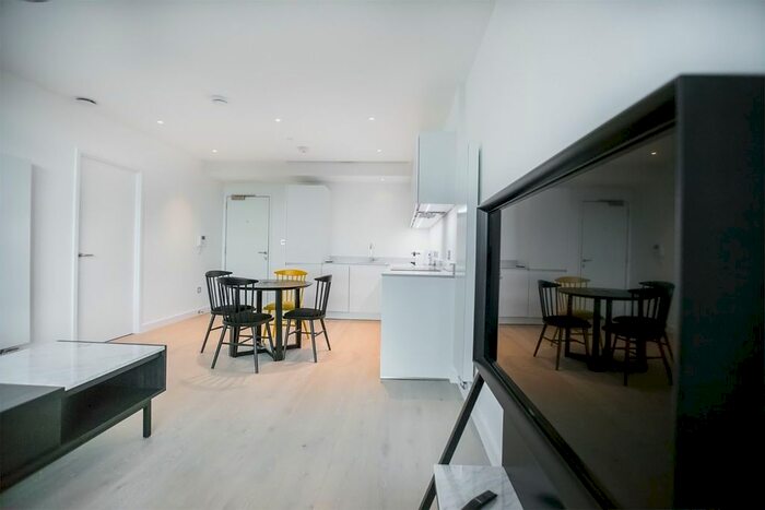 1 Bedroom Flat To Rent In Highgate Hill, London, N19