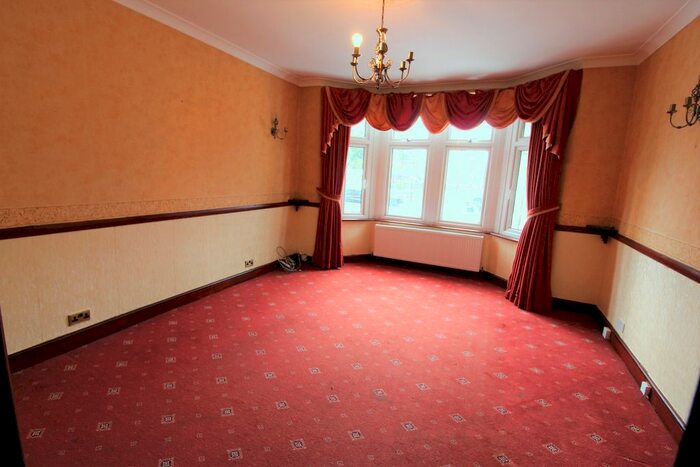 4 Bedroom Terraced House To Rent In Hertford Road, Ilford, IG2