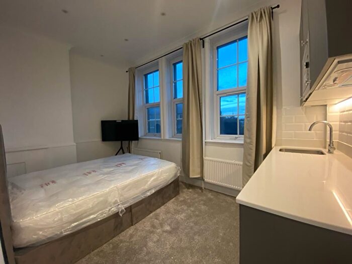 1 Bedroom Studio To Rent In Wandsworth High Street, London, SW18