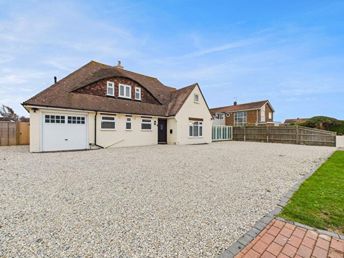 3 Bedroom Detached House For Sale In Golden Avenue, East Preston, West Sussex, BN16