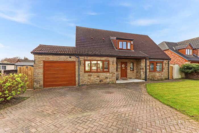 5 Bedroom Detached House For Sale In Coopers Close, Ackworth, WF7