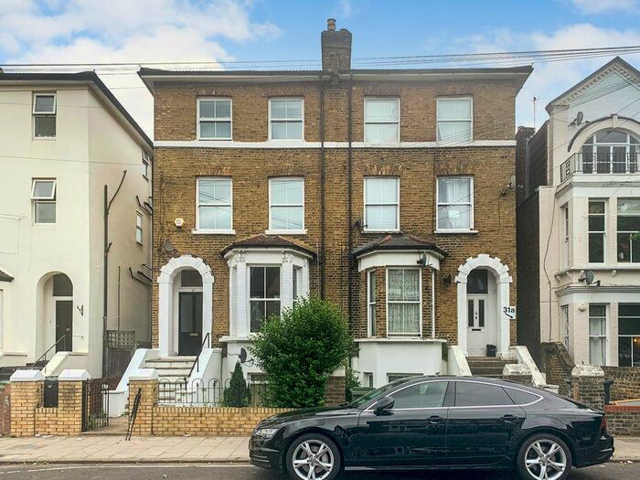 1 Bedroom Flat To Rent In Ellison Road, SW16