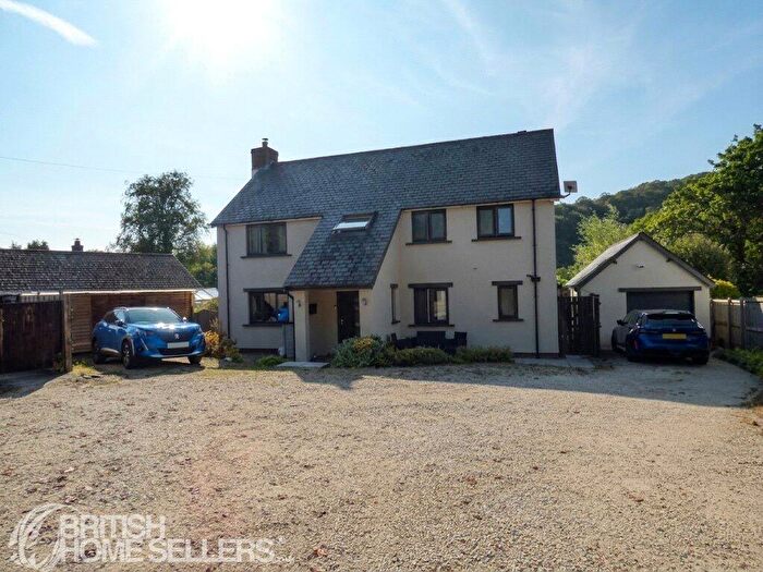 4 Bedroom Detached House For Sale In Cove, Tiverton, Devon, EX16