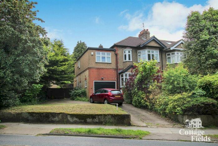 4 Bedroom Semi-Detached House For Sale In Clay Hill, Enfield, Forty H, EN2