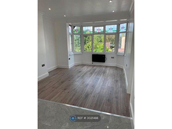 2 Bedroom Flat To Rent In Wembley Hill Road, Wembley, HA9