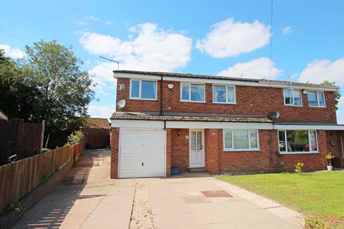 4 Bedroom Semi-Detached House For Sale In Priory Crescent, Ulceby, DN39