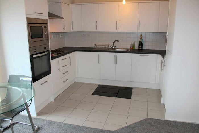 2 Bedroom Apartment To Rent In Derby Road, Nottingham, NG7