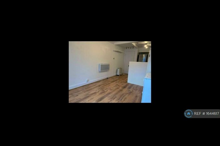 1 Bedroom Flat To Rent In Croydon, Croydon, CR0