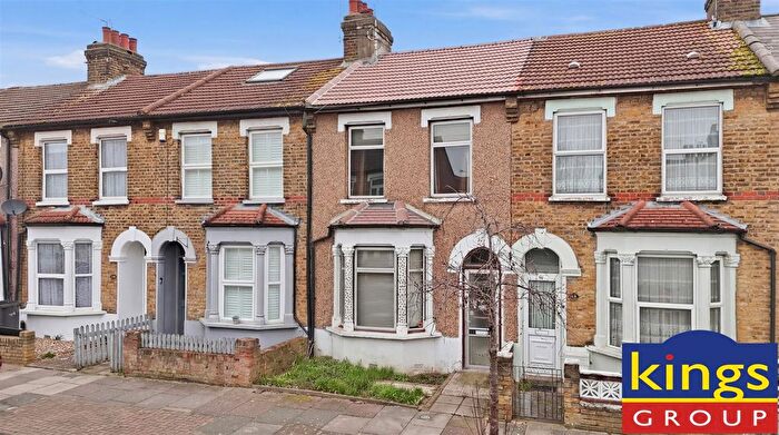 2 Bedroom Terraced House For Sale In Lopen Road, Edmonton, N18