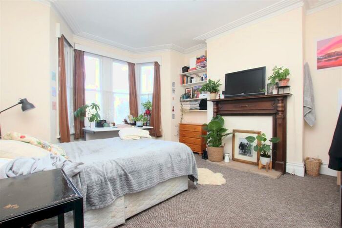 8 Bedroom Terraced House To Rent In Wells Road, Bath, BA2