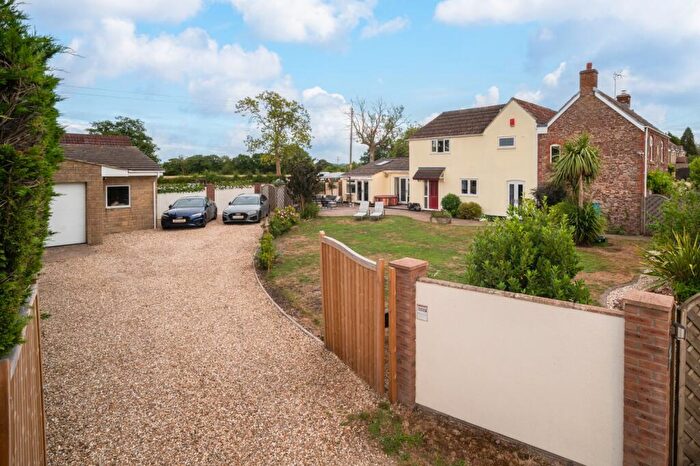 7 Bedroom Detached House For Sale In Myrtle Cottage, Bagstone Road, Bagsone, GL12