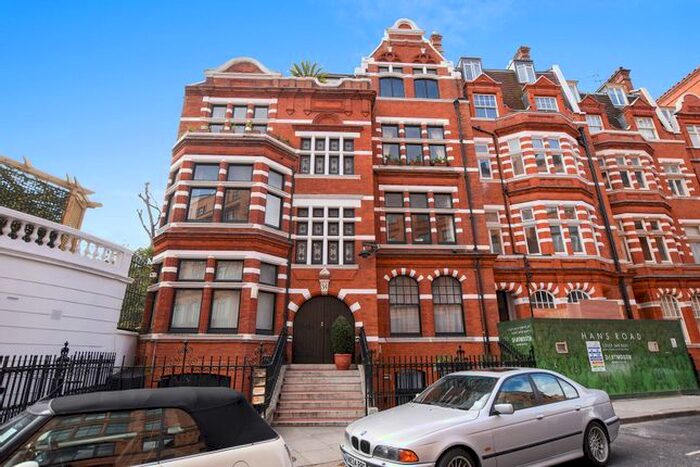 2 Bedroom Flat To Rent In Hans Road, Knightsbridge, London, SW3