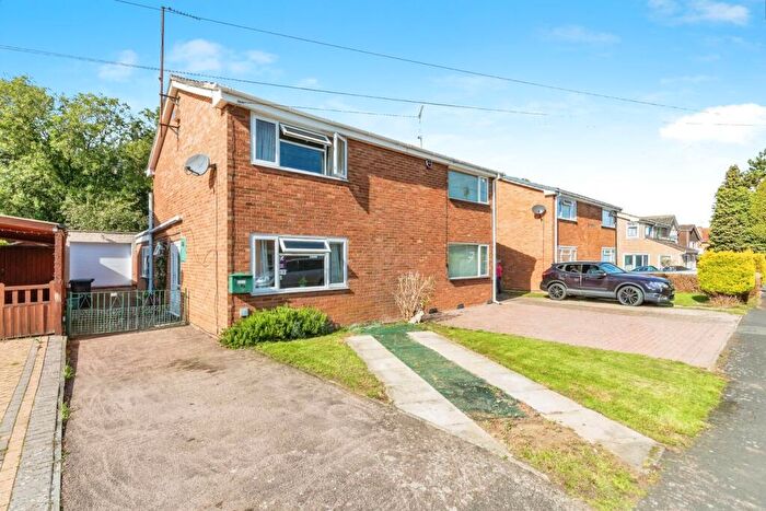 3 Bedroom Semi-Detached House For Sale In Blackfriars, Rushden, NN10