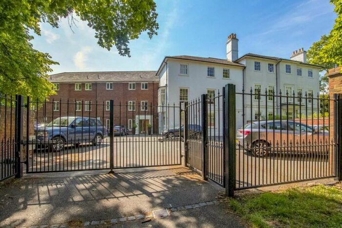 Studio To Rent In Weston Green Road, Thames Ditton, KT7