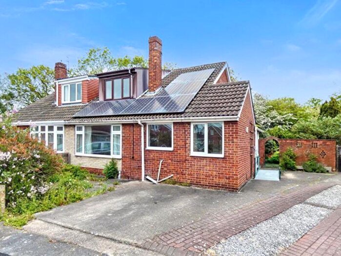 3 Bedroom Chalet For Sale In Woodside, Gilberdyke, Brough, HU15