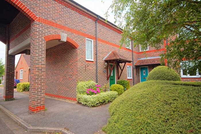 2 Bedroom End Of Terrace House For Sale In Pilgrims Way, Nyetimber, Bognor Regis, PO21