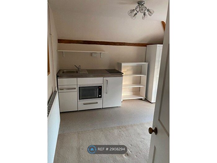 2 Bedroom End Terrace House To Rent In High St, Hemel Hempstead, HP1